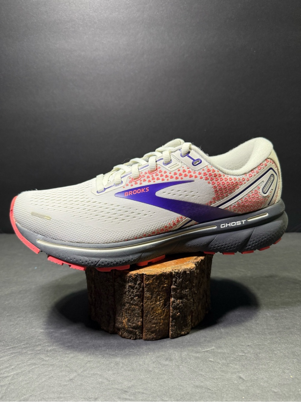 Brooks Ghost 14 Women’s White Pink Running Walking Sneakers Shoe Size-8.5